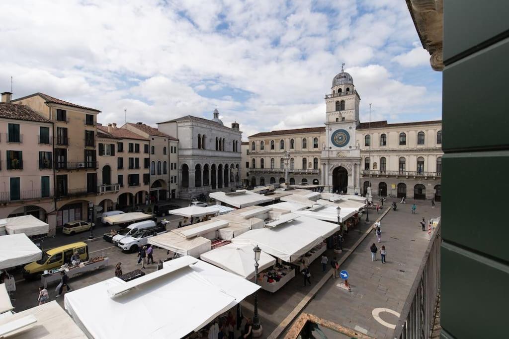 Enjoy Home - Appartamento Orologio, Piazza Dei Signori Padwa Zewnętrze zdjęcie