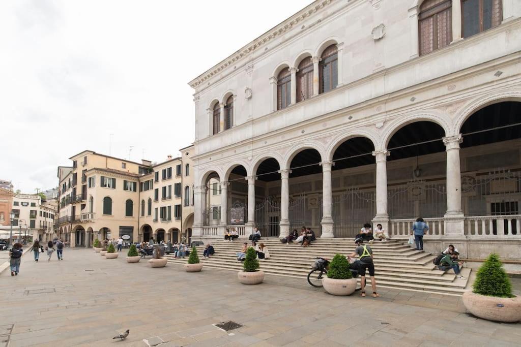Enjoy Home - Appartamento Orologio, Piazza Dei Signori Padwa Zewnętrze zdjęcie