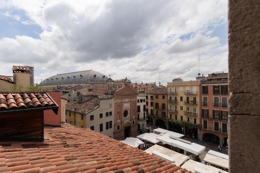 Enjoy Home - Appartamento Orologio, Piazza Dei Signori Padwa Zewnętrze zdjęcie